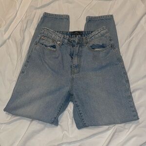 Riot | high rise mom jean size US 4